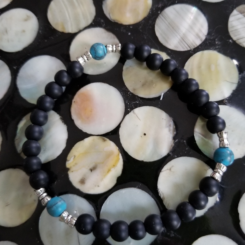 Bracelets - Picture 5 of 6